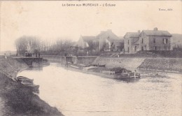 CPA 78 @ LES MUREAUX @ L´ Ecluse - Battelerie - Transport Du Charbon Par Voie Fluviale Sur La Seine - Les Mureaux
