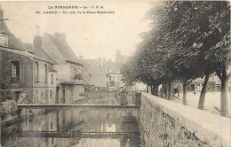 61 LAIGLE - Un Coin De La Place Boislandry - L'Aigle