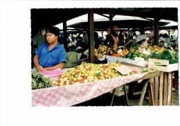 Guyane - CAYENNE - 1992 Marché Couvert - Stand HMONG Marchand Bananes Avocat Piment - Cayenne