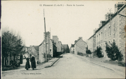 22 PLOUARET / Route De Lannion / - Plouaret