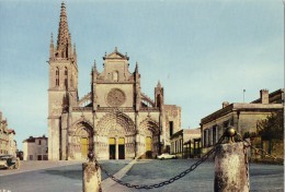CP - BAZAS (33) - La Cathédrale St Jean - Bazas