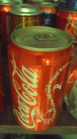 Vietnam Viet Nam Coke Coca Cola Empty Can - Opened At Bottom - Blikken