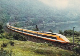 Scan10 : Doubs, Baume-les-Dames : TGV Paris Sud Est  07/1978 - La Première Rame TGV De Présérie ... - Baume Les Dames