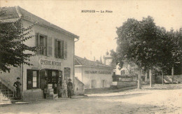 42 - LOIRE - RIORGES - La Place - Très Bon état - 2 Scans - Riorges