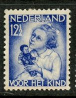 Netherlands 1934 12 1/2 + 3 1/2c Poor Child Semi Postal Issue #B76 MH - Ungebraucht