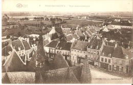 Hondschoote (59122) : Vue Panoramique. Commerces. Perspective De La Plaine Environnante. - Hondshoote