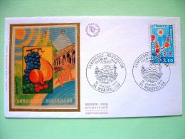 France 1977 Silk FDC Cover - Longuedoc-Roussillon Region - Fruits Ships Beach - Lettres & Documents