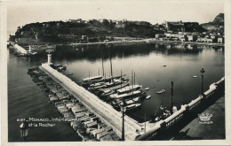MONACO - Intérieur Du Port Et Le Rocher - Port