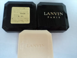LANVIN" MINI SAVON  25 GR + BOITE" INTACT ,JAMAIS UTILISE  N° 2   LIRE  & VOIR !! - Miniaturen Damendüfte (ohne Verpackung)
