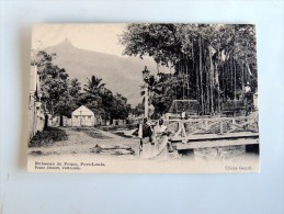 Carte Postale Ancienne : MAURITIUS : ILE MAURICE : Ruisseau Du Pouce , Port-Louis , Animé - Maurice