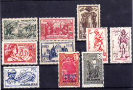 MADAGAGASCAR 1937 1942 Lot Expo Internationale Paris Defense Empire Secours National - Unused Stamps