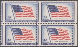 Etats-Unis 1957 Y&T 630 **. Piquage à Cheval. Bloc De 4. Centenaire Du Drapeau Américain. Drapeau Avec 48 étoiles, Stars - Timbres