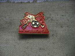 Pin's De L'ASCL, (Association Sports Culture Et Loisirs) De MUHLBACH Sur BRUCHE. Football, Tir, Musique, Pompiers - Archery