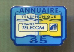 Pin´s - France Telecom ANNUAIRE Téléphonique 85 Vendée - Page Jaune - France Telecom