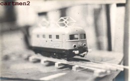 CARTE PHOTO : LOCOMOTIVE TRAIN B.B. TYPE 8000 JEP EXPOSITION JEU JOUET TOY Dinky Toys JEP NOREV MINALUXE SCHUCO - Locomotieven