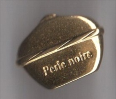 Pin's Parfum / Flacon Perle Noire (Avon) - Perfume