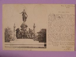 CPA Paris (75) - Statue "Triomphe De La République" - 1899 - Pécurseur 2 TP Type Sage Au Dos - Standbeelden