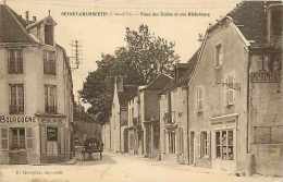 Mai14 1450: Gevrey-Chambertin  -  Place Des Ecoles  -  Rue Richebourg - Gevrey Chambertin