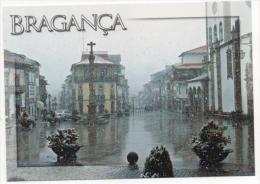 PORTUGAL-BRAGANÇA - A Nevar Na Praça Da Sé. - Bragança