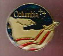 37509-Pin's Columbia.espace..fusee. - Espace