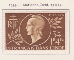 Inde Française - India - Indien 1944 Y&T N°233 - Michel N°271 * - 3f+1,40r Entraide Française - Unused Stamps