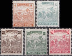 HUNGARY, 1919-1920, Harvesting Wheat, Sc. 174,78,81-82,85 - Unused Stamps