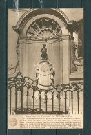 BRUXELLES: Fontaine De Manneken-Pis, Niet Gelopen Postkaart (GA17925) - Beroemde Personen