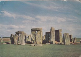 BF25049 Stonehenge Wiltshire From The Soth West United Kingdom  Front/back Image - Stonehenge