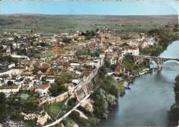 RABASTENS ... VUE PANORAMIQUE AERIENNE ... LES BORDS DU TARN ET LES REMPARTS - Rabastens