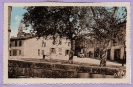 82 - MONCLAR De QUERCY --   Place De La Mairie Et Clocher - Montclar De Quercy