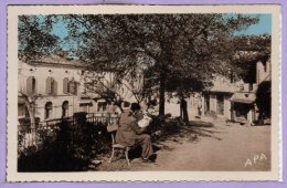 82 - MONCLAR De QUERCY -- Un Coin De La Promenade - Montclar De Quercy