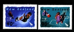 NEW ZEALAND - 2003  CHILDREN PAYING  SET  MINT NH - Unused Stamps