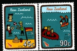 NEW ZEALAND - 2004  PLAYING IN SEA  SET  MINT NH - Unused Stamps