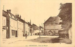 Mai14 1592: Meursault  -  Place Du Murger - Meursault