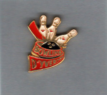 Pin´s  SUISSE, Sport  Bowling  De  La  Ville  De  YVERDON - Bowling