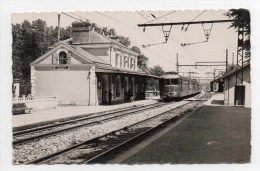 JOUY (28) - CPSM (FORMAT CPA) - LA GARE - TRAIN - Jouy