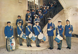 GONESSE ... LES BLEUETS DE GONESSE .. FANFARE ET MAJORETTES ... 2 CP - Gonesse