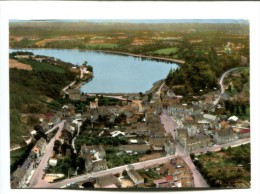 CP - JUGON (22) VUE GENERALE AERIENNE   DU CENTRE VERS L ETANG - Jugon-les-Lacs