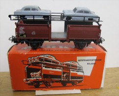 Wagon Porte Voitures (( Märklin Ref4613 ) Avec 2 Voitures)) Comme Neuf. - Güterwaggons