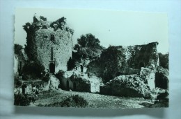 D 22 - Tonquédec - En Passant Par... - Le Château - La Tour Du Guetteur - Vue De La Cour D'honneur - Tonquédec