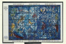 UNITED NATIONS NEW YORK - ONU - UN - UNO 1967 MEMORIAL WINDOW MINIATURE SHEET THE KISS OF PEACE CHAGALL VETRATA MNH - Hojas Y Bloques