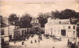 LE GRAND-LUCÉ - Place De La Mairie - Le Grand Luce