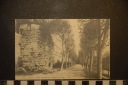 CP, 02, Laon Tour Historique Des Remparts Du Midi N°50 Edition LL - Laon