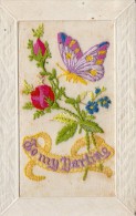 CPA 714 - Carte Brodée - Papillon - Butterfly - Fleurs - Brodées