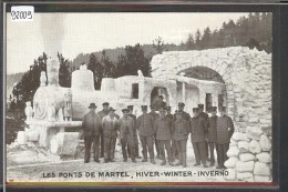 LES PONTS DE MARTEL - CONSTRUCTION DE GLACE - GROUPE DE CHEMINOTS - TRAIN - BAHN - TB - Ponts-de-Martel