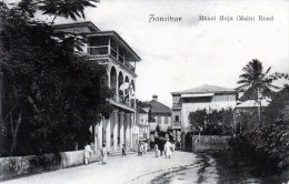 Zanzibar  - Mnazi Moja (main) Road - Tanzanie