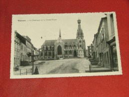 WALCOURT  -  La Basilique Et La Grand´ Place   -  (2 Scans) - Walcourt