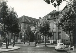 Paris XIIIè En Flanant : Hopital & Ecole De La Croix Rouge Française Place Des Peupliers (éd Yvon 1 Tabac Jandaine) - Enseignement, Ecoles Et Universités