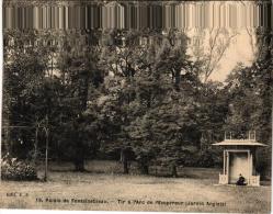 PALAIS DE FONTAINEBLEAU ,TIR A L'ARC DE L'EMPEREUR (JARDIN ANGLAIS )  REF 39812 - Archery