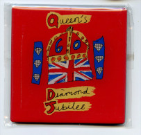 " GB Magnet " QUEEN ELIZABETH II  2012  NEUF - Personnages
